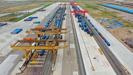 創(chuàng)新高！我國最大陸路口岸鐵路半年貨運(yùn)進(jìn)出口量突破1000萬噸